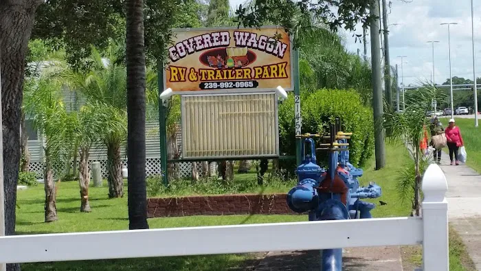 Covered Wagon Travel Trailer Park Picture 8