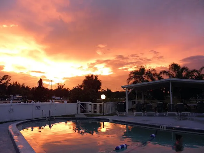 Bonita Lake RV Resort Picture 9