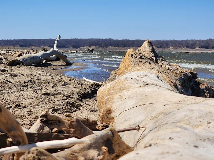 Oak Grove Beach Picture 4
