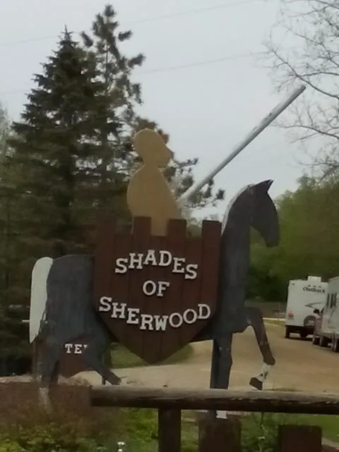 Shades of Sherwood Picture 9