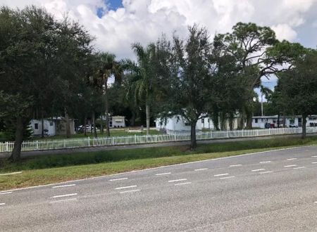 Circle Oaks Mobile Home & RV Park