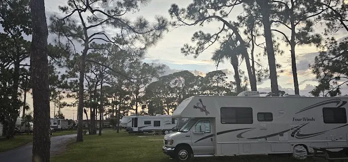 Swan Lake Village & RV Resort Picture 8