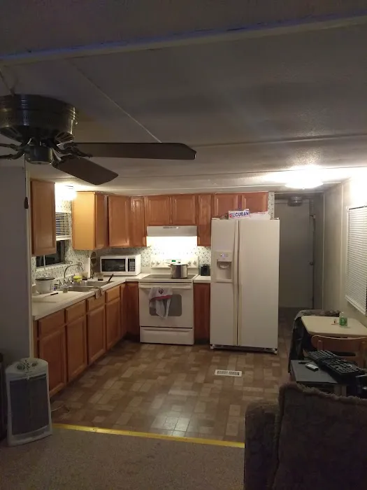 Jones Mobile Trailer Park Picture 9