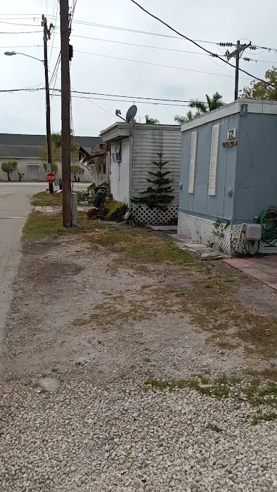 Caloosa Mobile Home Estates Picture 9