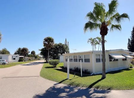 Lantana Cascade Manufactured Home Community