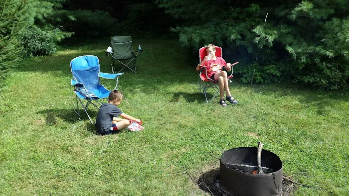 Buck 'n Beam's Social House & Campground Picture 4