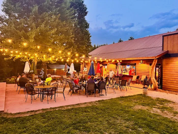 Buck 'n Beam's Social House & Campground Picture 1