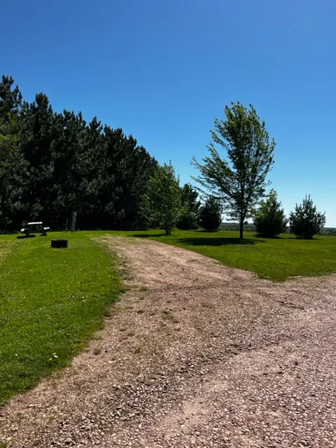 Buck 'n Beam's Social House & Campground Picture 5