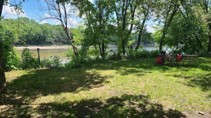 Riverside Park Campgrounds Picture 7