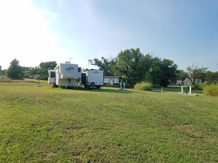 King of the Road Travel Park Picture 7