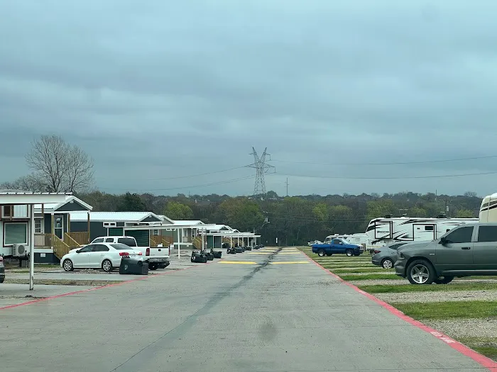 Hidden Valley RV and Tiny Home Park Picture 4