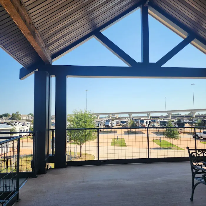 Lakeshore RV Resort Picture 8