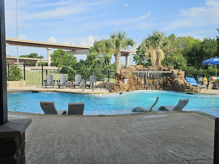 Lakeshore RV Resort Picture 4