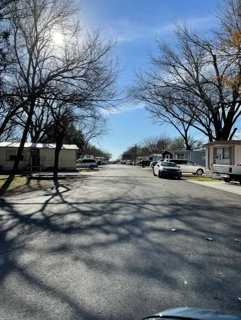 Summer Haven Mobile Home Park and RV Picture 3