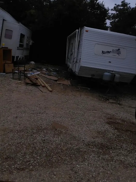 River N Lakes RV Park Picture 6