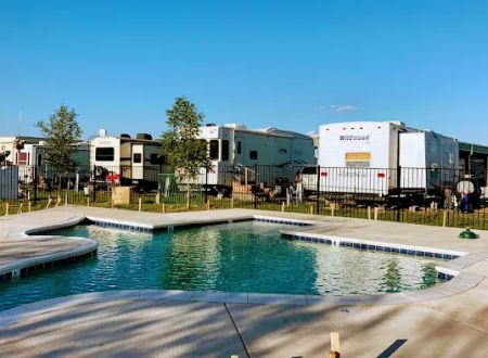 Texas Lakes Ranch RV Park & Storage