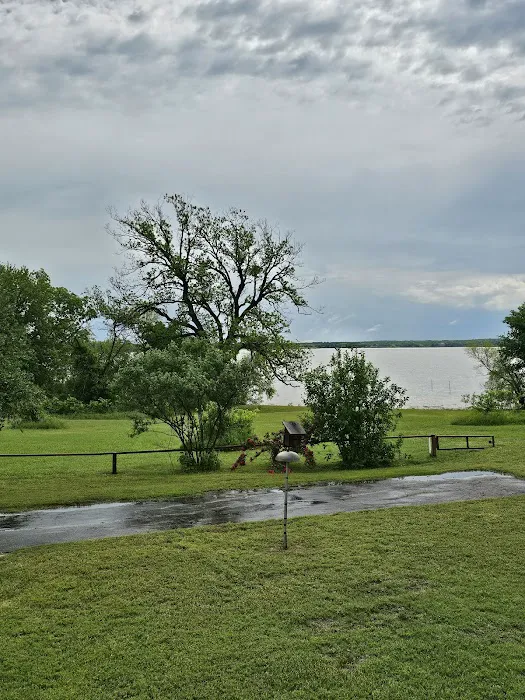 The Shores Mobile Home Park Picture 9