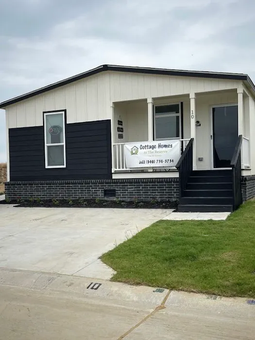 Cottage Homes at the Reserve on McKinney Picture 5