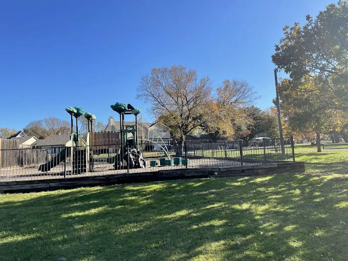 Lake Dallas RV Park Picture 6