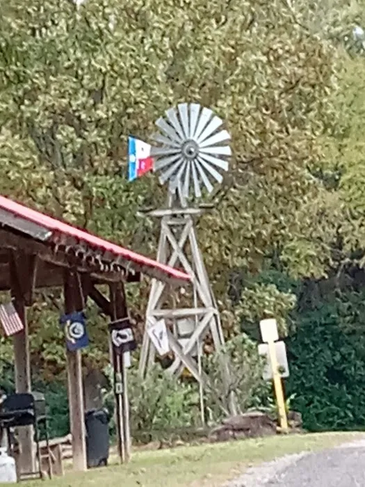 Texas Rose RV Park Picture 9