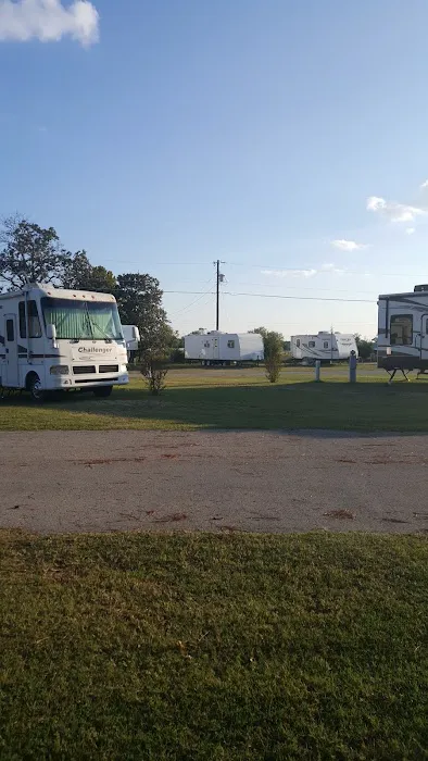5 Star RV Park Picture 9