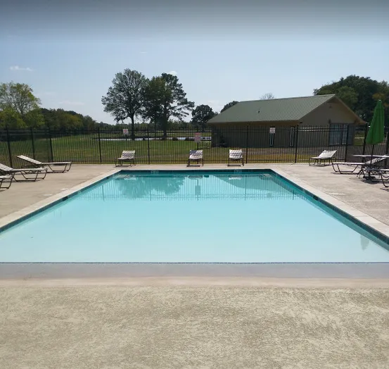 Tyler Oaks RV Resort Picture 2