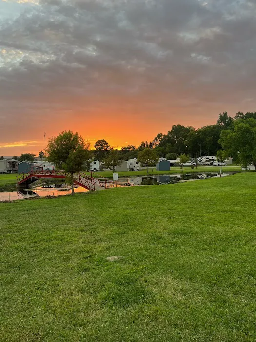 Antique Capital RV Park Picture 9