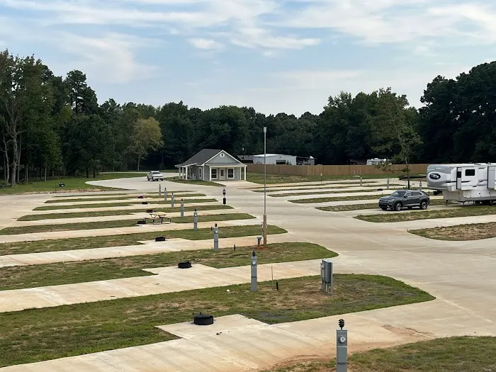 Starrville RV Resort Picture 1