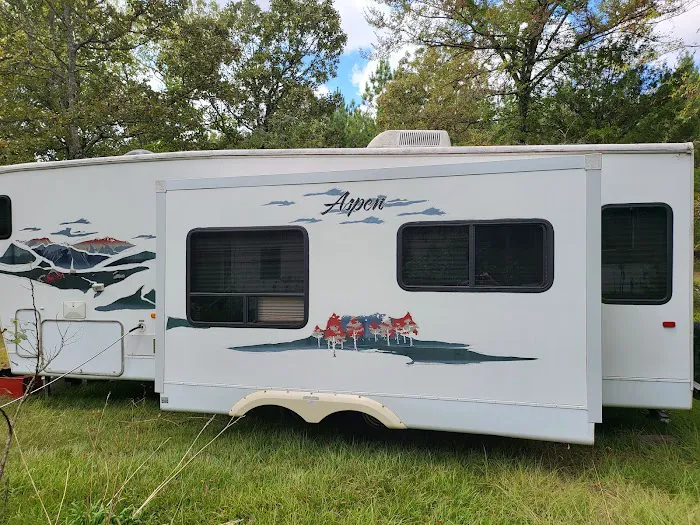 RJ'S RV Park Picture 2
