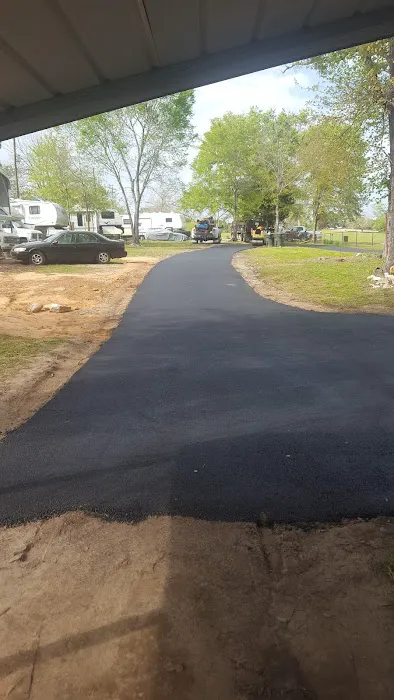 RJ'S RV Park Picture 6