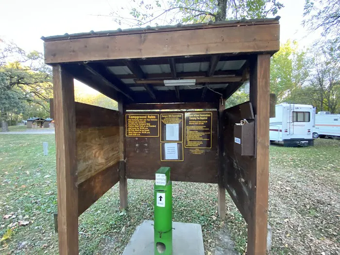 Walnut Woods State Park Campground Picture 5