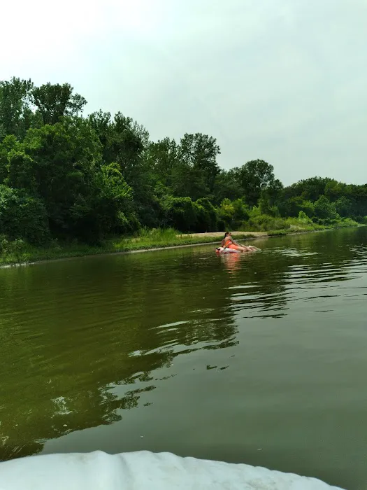 Walnut Woods State Park Campground Picture 1