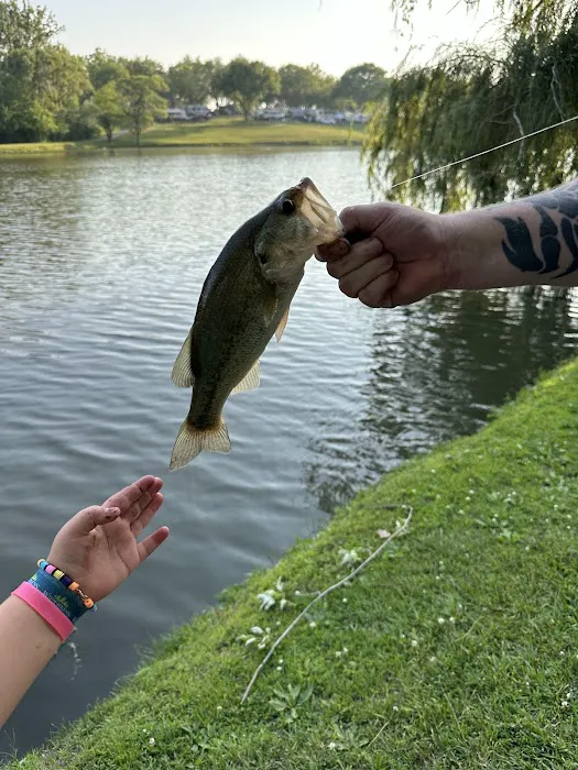 Cutty's Des Moines Camping Club Picture 8