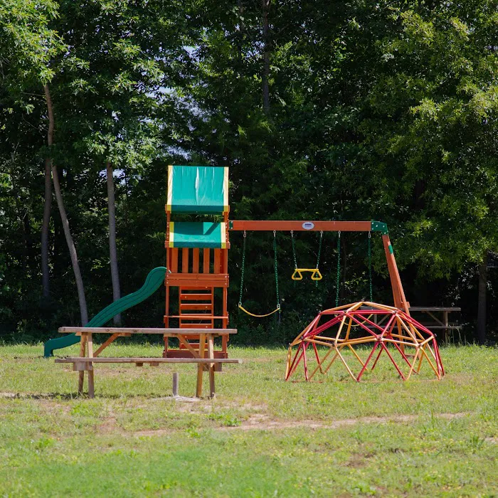 The Village at the Greens RV & Tiny Home Community Picture 10