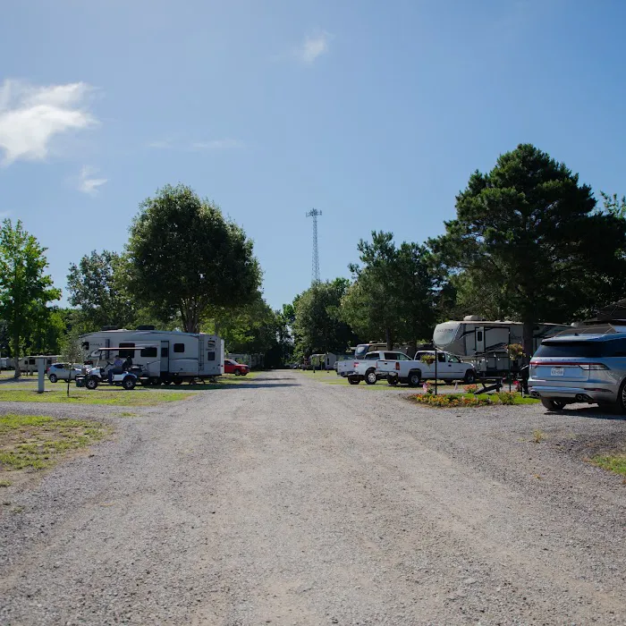 The Village at the Greens RV & Tiny Home Community Picture 8