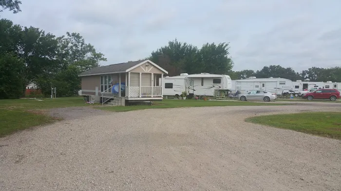 Bedrock RV, Inn and Event Center Picture 7