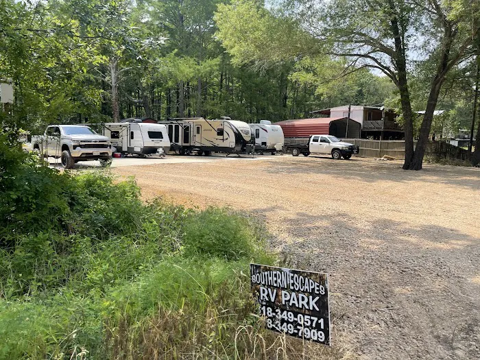 Southern Escapes RV Park Picture 4