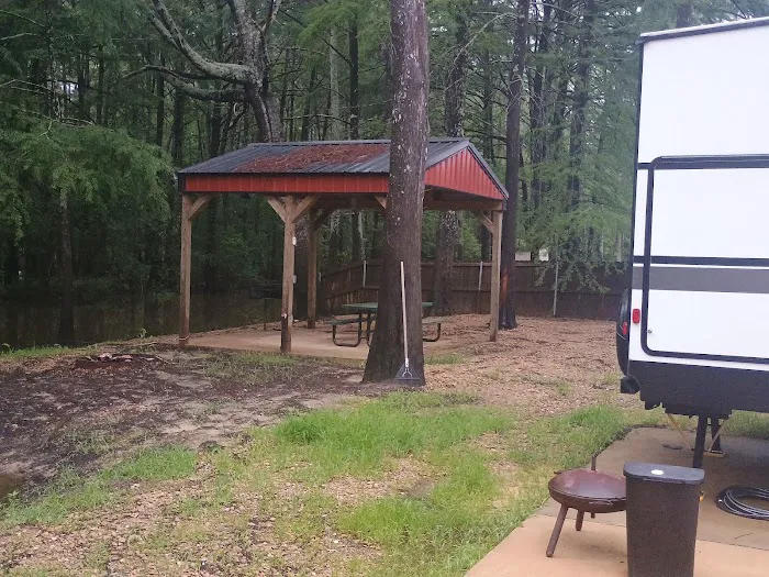 Southern Escapes RV Park Picture 1