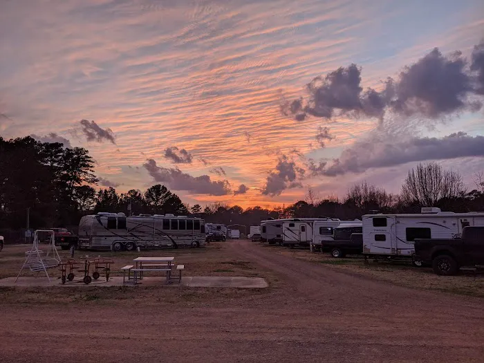 Marshall RV Park Picture 8