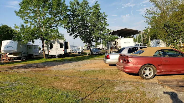Marshall RV Park Picture 9