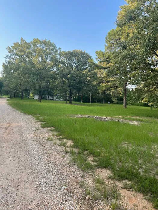 Marshall Woods RV Park Picture 6