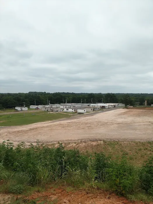 Whistle Stop Mobile Home Park Picture 3