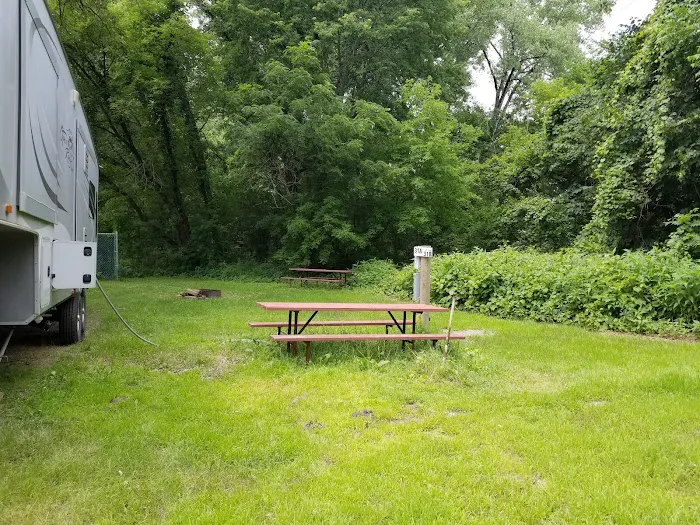 Shady Oaks Campground Picture 3
