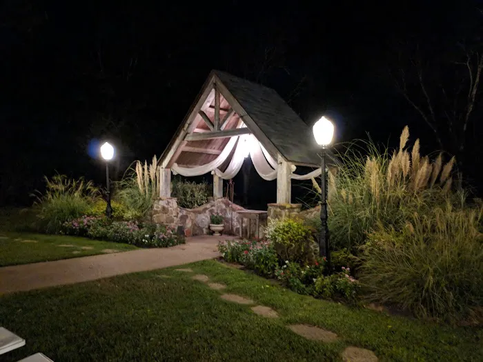 Fernbrook Park Picture 8