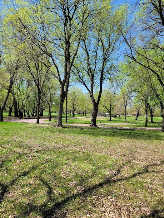 Madelia Campground at Watona Park Picture 4
