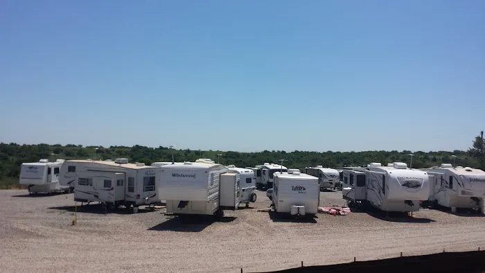 Rolling Meadows RV Park Picture 8