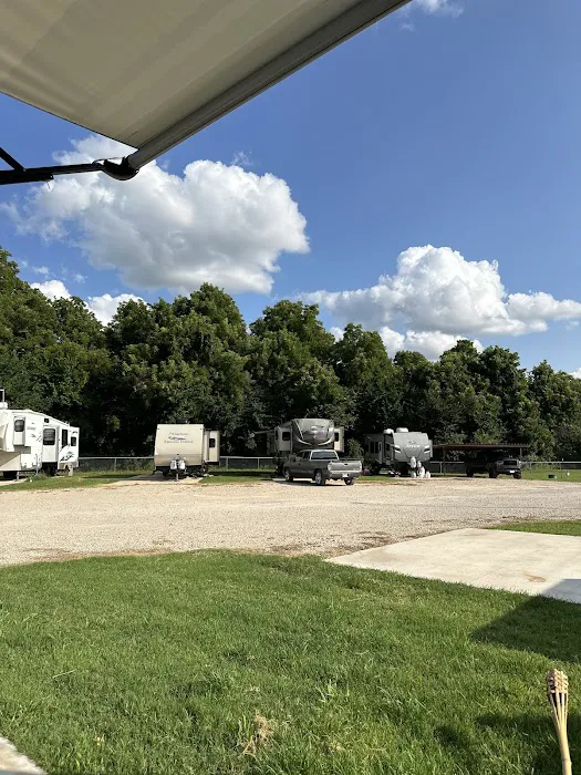 Redbud RV Park Picture 1