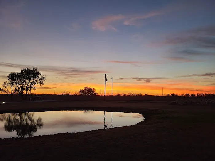 Lone Star Refuge RV Park Picture 6