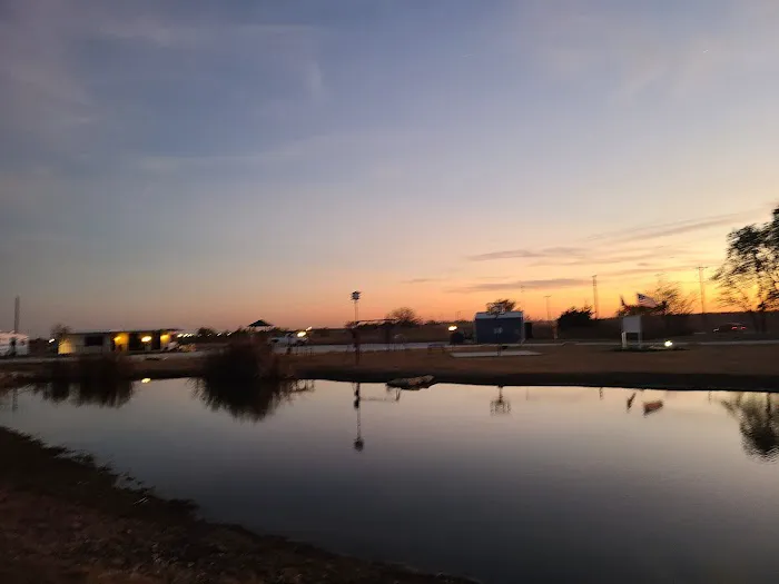 Lone Star Refuge RV Park Picture 5
