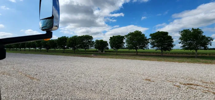 Hideaway RV Park Picture 3